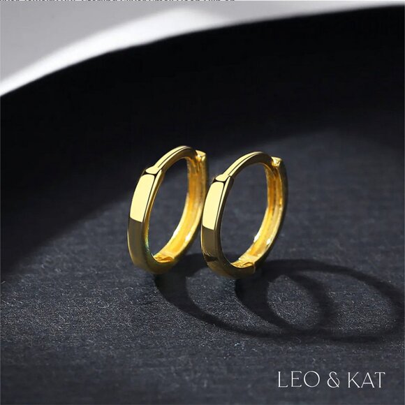 Dainty Minimalist Gold Huggie Earrings. 925 Sterling Silver. #1019 - Picture 1 of 4